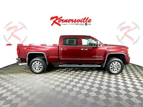 Used 2016 GMC Sierra 2500 Denali w/ Duramax Plus Package image 8