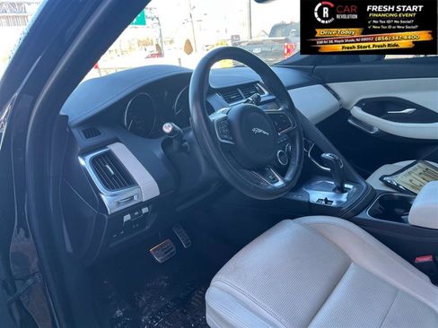 Used 2020 Jaguar E-PACE R-Dynamic S image 14