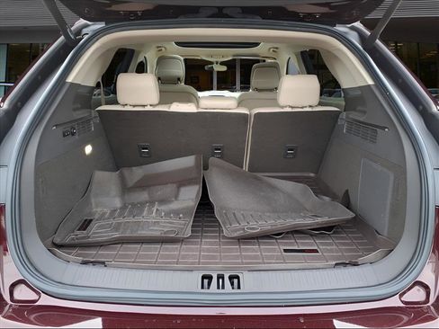 Certified 2020 Lincoln Nautilus Reserve image 19