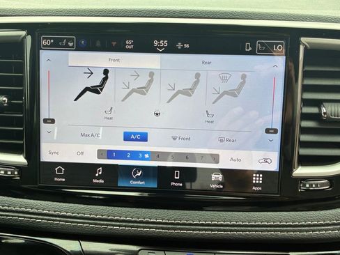 New 2026 Chrysler Pacifica Select FWD image 4