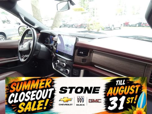 Used 2022 Ford Expedition Limited AWD/4WD image 14