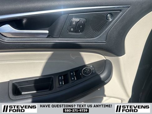 Used 2024 Ford Edge Titanium image 20