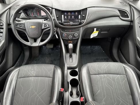 Certified 2021 Chevrolet Trax LT image 11