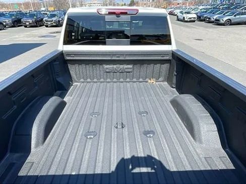 New 2026 GMC Sierra 2500 Denali AWD/4WD image 7