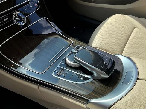Used 2015 Mercedes-Benz C 300 4MATIC Sedan image 17