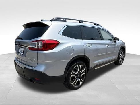 Used 2023 Subaru Ascent Touring AWD/4WD image 7