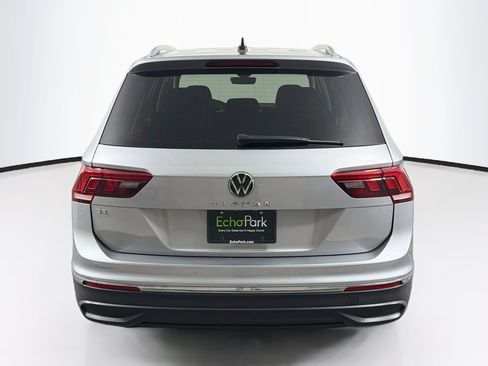 Used 2024 Volkswagen Tiguan SE FWD image 7