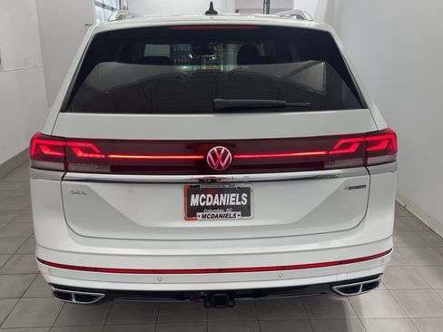 New 2026 Volkswagen Atlas SEL Premium R-Line AWD/4WD image 5