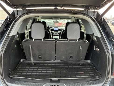 Certified 2022 Ford Explorer XLT w/ Equipment Group 202A image 16