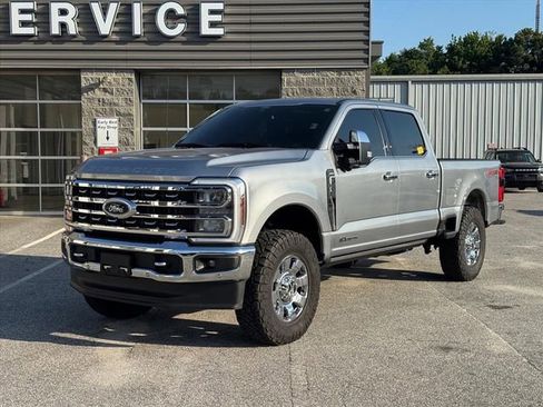Used 2024 Ford F250 Lariat w/ Lariat Ultimate Package AWD/4WD image 7