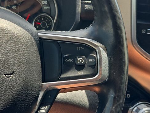 Used 2020 RAM 1500 Laramie RWD image 19