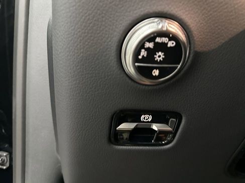 Used 2026 Mercedes-Benz GLC 300 GLC 300 image 17