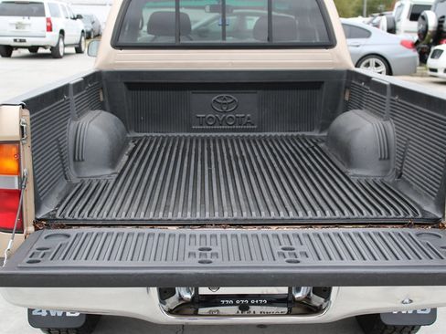 Used 1999 Toyota Tacoma 4x4 Xtracab V6 image 34