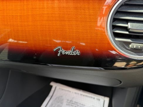 Used 2013 Volkswagen Beetle Turbo FWD image 23