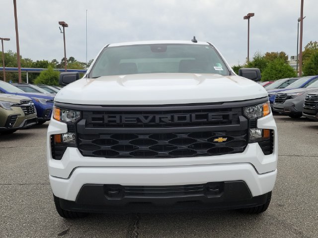 Used 2024 Chevrolet Silverado 1500 Custom AWD/4WD image 2