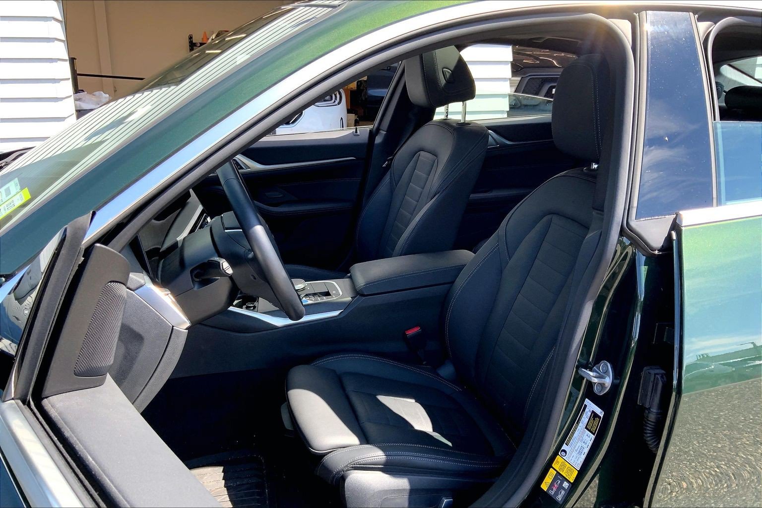 Used 2023 BMW i4 eDrive35 w/ Premium Package RWD image 4