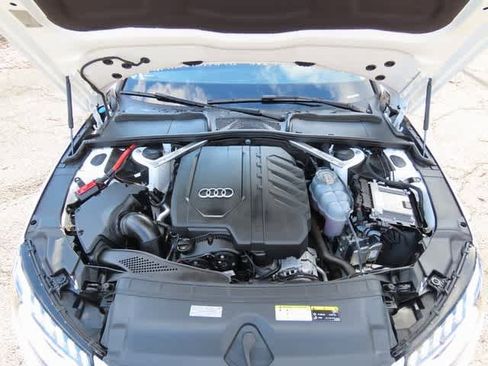 Used 2022 Audi A4 2.0T Premium Plus w/ Premium Plus Package image 10