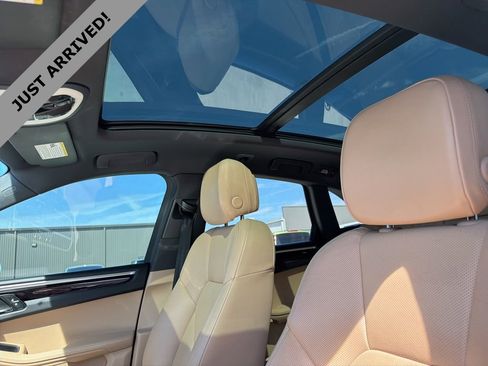 Used 2020 Porsche Macan S image 11