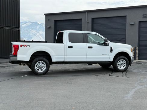 Used 2019 Ford F350 XLT w/ XLT Value Package image 6