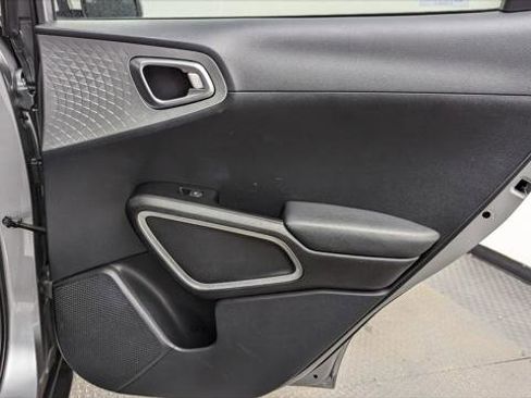 Used 2023 Kia Soul LX w/ Option Group 015 image 18