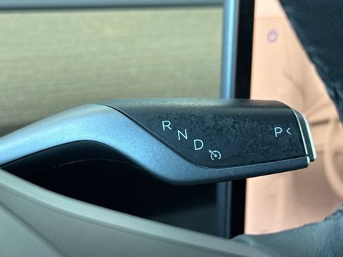 Used 2022 Tesla Model Y Performance AWD/4WD image 24