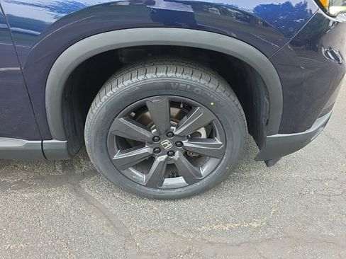 Used 2023 Honda Pilot Sport image 9