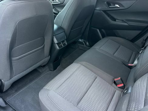 Used 2025 Chevrolet Equinox LT w/ Safety and Technology Package FWD image 14