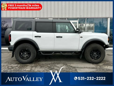 Used 2024 Ford Bronco Wildtrak image 8