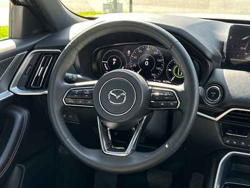 Certified 2025 MAZDA CX-70 Plug-In Hybrid w/ Premium Plus image 24