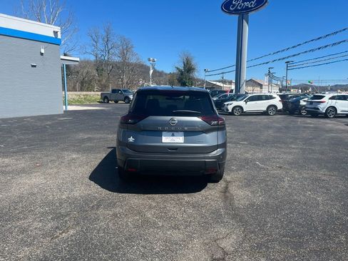 Used 2025 Nissan Rogue SV AWD/4WD image 5