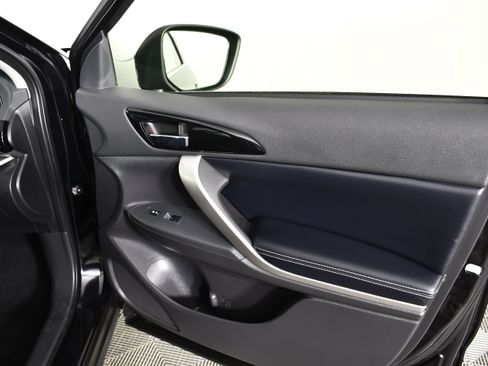 Used 2025 Mitsubishi Eclipse Cross SE AWD/4WD image 38