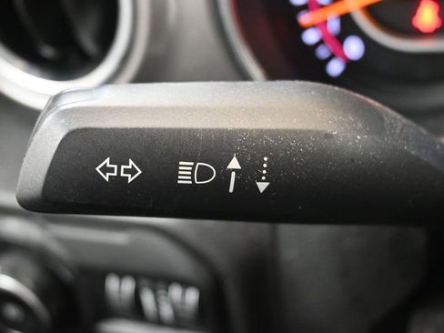 Used 2020 Jeep Wrangler Unlimited Sahara w/ Uconnect 4C Nav & Sound Group image 29