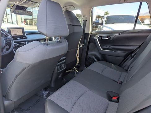 Used 2025 Toyota RAV4 XLE image 29