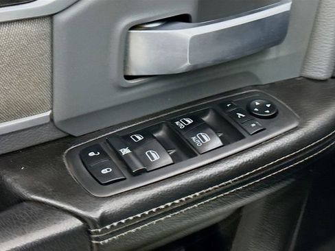 Used 2019 RAM 2500 Big Horn image 17