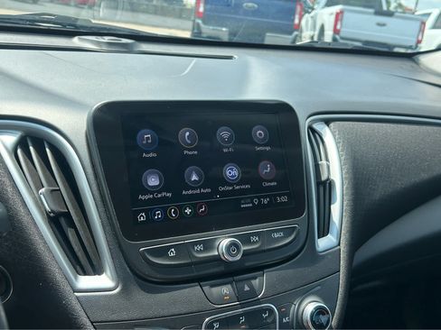 Used 2025 Chevrolet Malibu LT FWD image 25