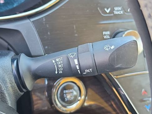 Used 2013 Toyota Avalon XLE Premium FWD image 23