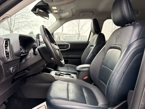 Used 2021 Ford Bronco Sport Outer Banks w/ Outer Banks Package (96D) image 11