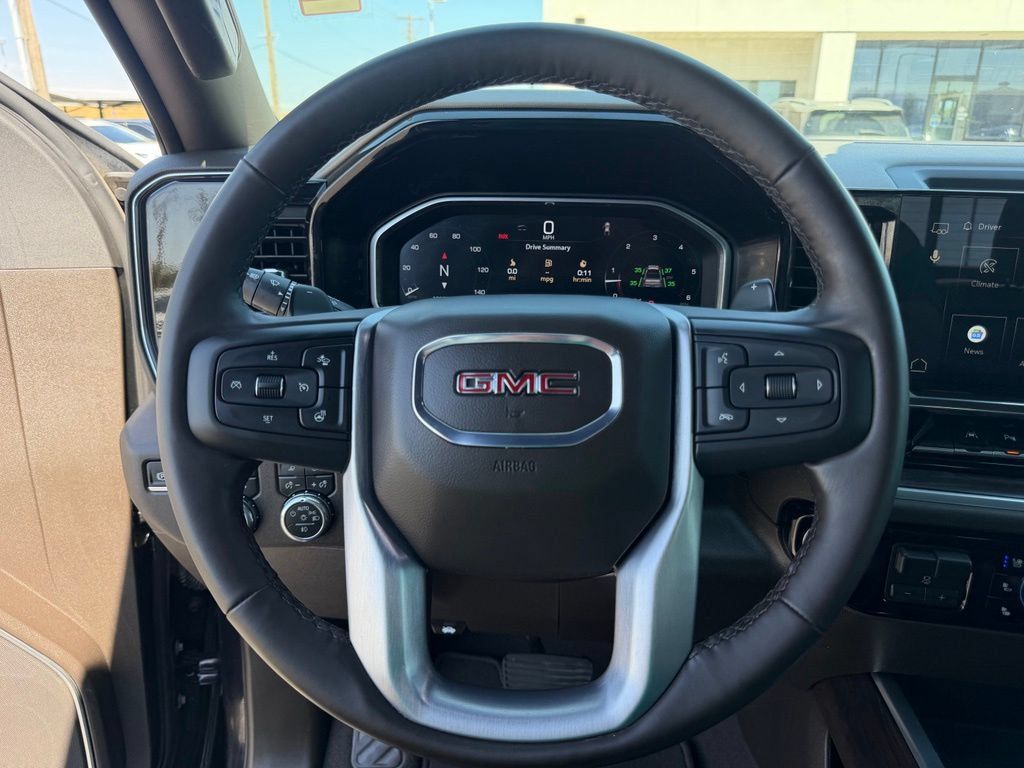 Used 2026 GMC Sierra 1500 SLT w/ SLT Premium Plus Package AWD/4WD image 32