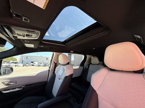 Certified 2026 Toyota Sienna Limited image 16
