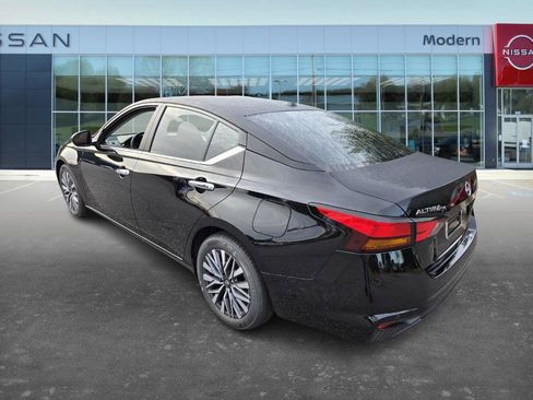 New 2025 Nissan Altima 2.5 SV image 6