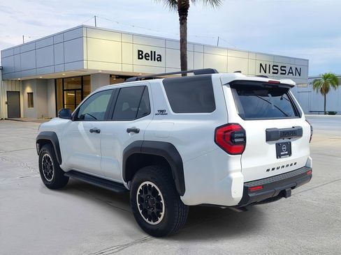 Used 2025 Toyota 4Runner TRD Off-Road AWD/4WD image 9