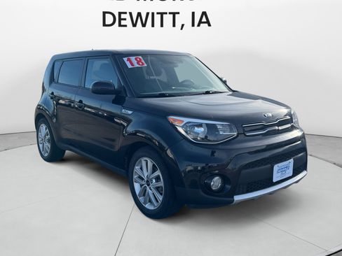 Used 2018 Kia Soul + image 7