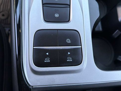 Used 2022 Ford Explorer ST-Line w/ Class IV Trailer Tow Package image 10