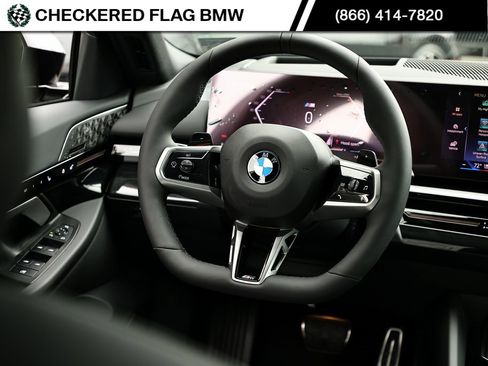 Used 2025 BMW 530i w/ M Sport Package image 28