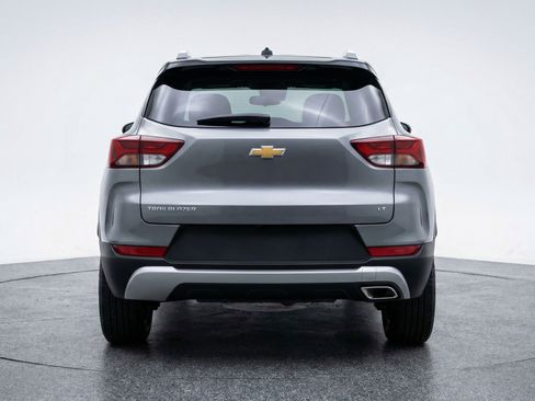 Used 2025 Chevrolet TrailBlazer LT FWD image 7