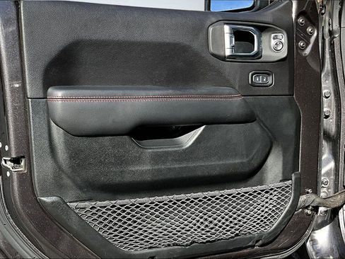 Used 2020 Jeep Gladiator Rubicon image 25