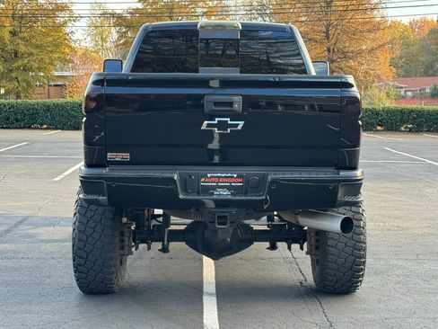 Used 2015 Chevrolet Silverado 2500 High Country w/ Duramax Plus Package image 7