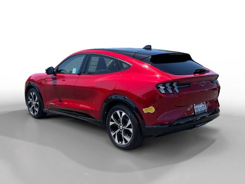 Certified 2022 Ford Mustang Mach-E Premium AWD/4WD image 3
