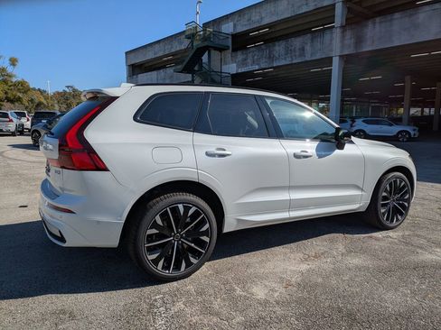 New 2026 Volvo XC60 T8 Ultra w/ Protection Package Premier AWD/4WD image 15