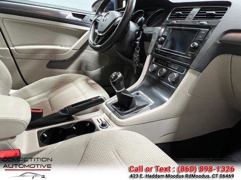 Used 2018 Volkswagen Golf S image 13